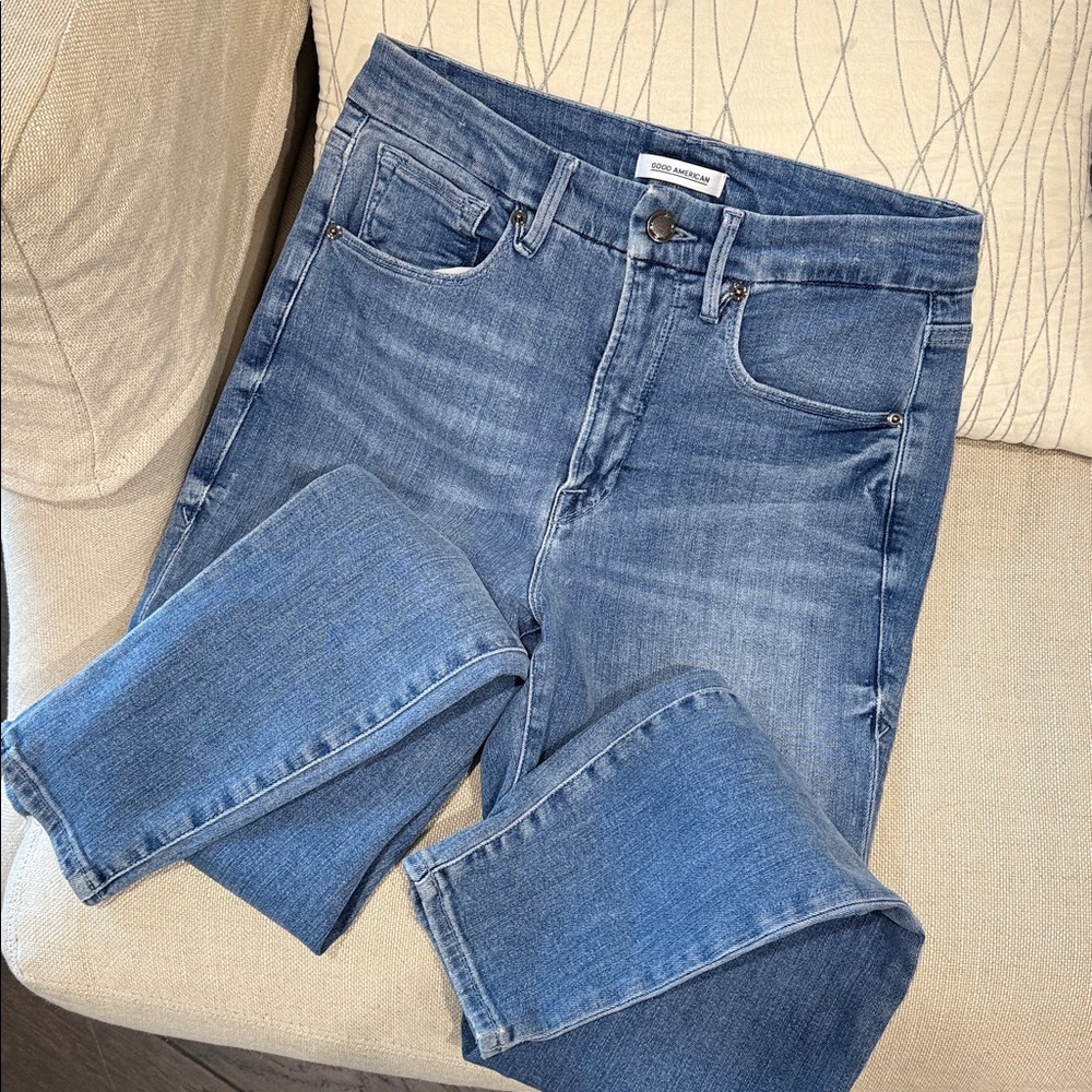 Good American High Rise Light Blue Jeans